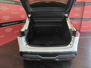 Nissan Qashqai QASHQAI DIG-T E6D 103 KW (140 CV) MHEV 12V 6M/T 4X2 Lunar White Metalizado