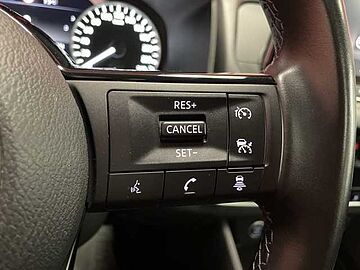 Nissan Qashqai Qashqai MHEV Acenta 2021 Midnight black con techo Skyli