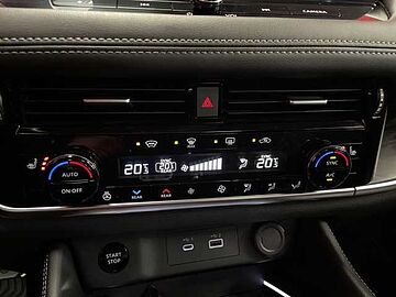 Nissan X-Trail X-Trail e-Power e-4orce Tekna+ e-4ORCE 2022 SKYLINE GREY