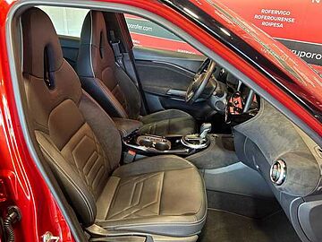 Nissan Juke JUKE 1.6 HYBRID 105 KW (143 CV) E6D-F AUTO Fuji Sunset Black Metalizado